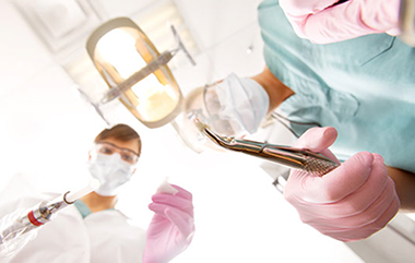 Image of dentist.