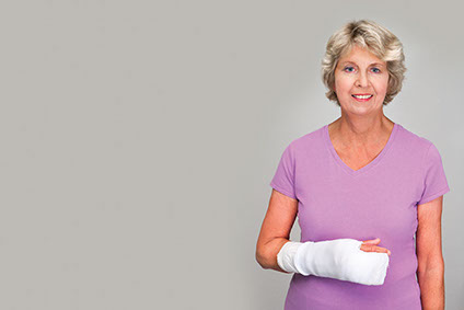 Image of older women with a broken arm.
