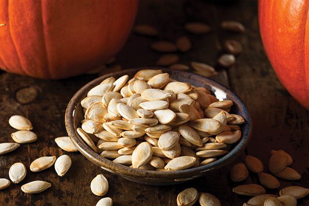 Image of roasted pumpkin seeds.