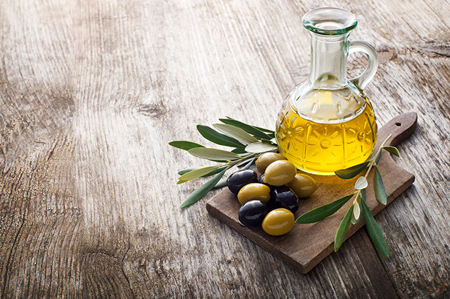 Image of olives and olive oil.