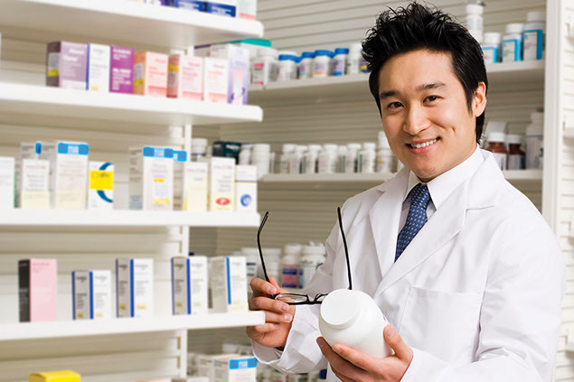 Image of a pharmacist.