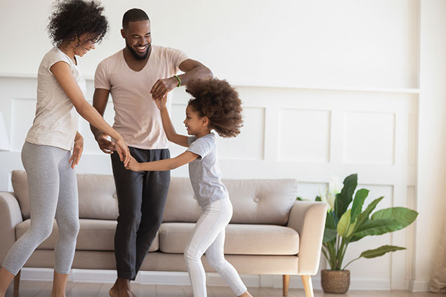 Family dancing around.